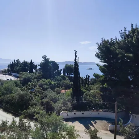 Helen's 11 Boutique 3* Achladies (Skiathos)