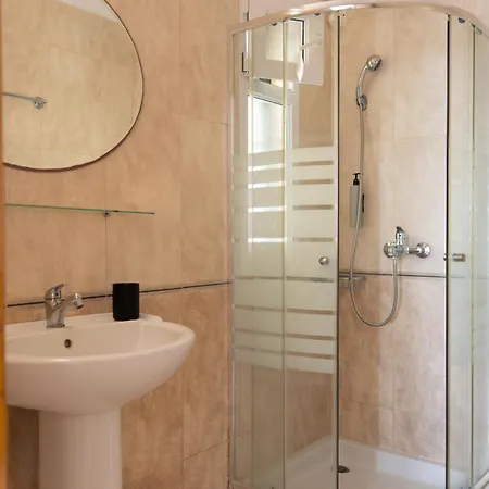 Helen's 11 Boutique Aparthotel 3*