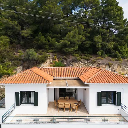Helen's 11 Boutique 3*