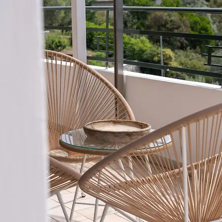 Helen's 11 Boutique Aparthotel