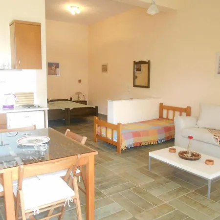 Helen's 11 Boutique Achladies (Skiathos)