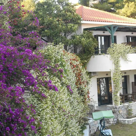 Helen's 11 Boutique Achladies (Skiathos)