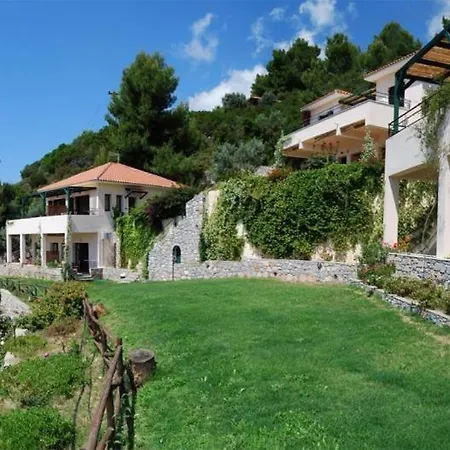 Helen's 11 Boutique 3* Achladies (Skiathos)
