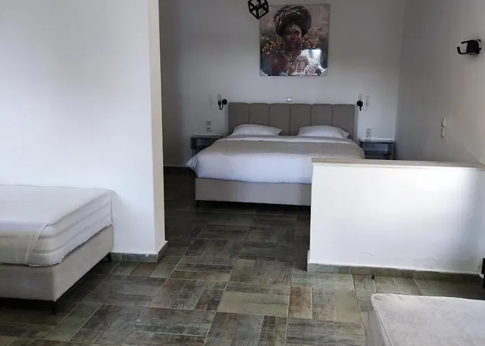 Helen's 11 Boutique Aparthotel