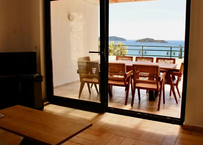 Aparthotel Helen's 11 Boutique 3*