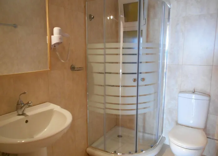 Helen's 11 Boutique Achladies (Skiathos)