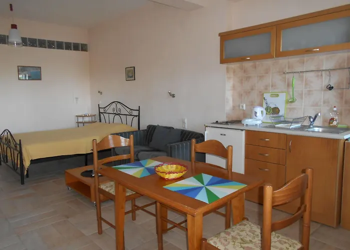 Aparthotel Helen's 11 Boutique Achladies (Skiathos)