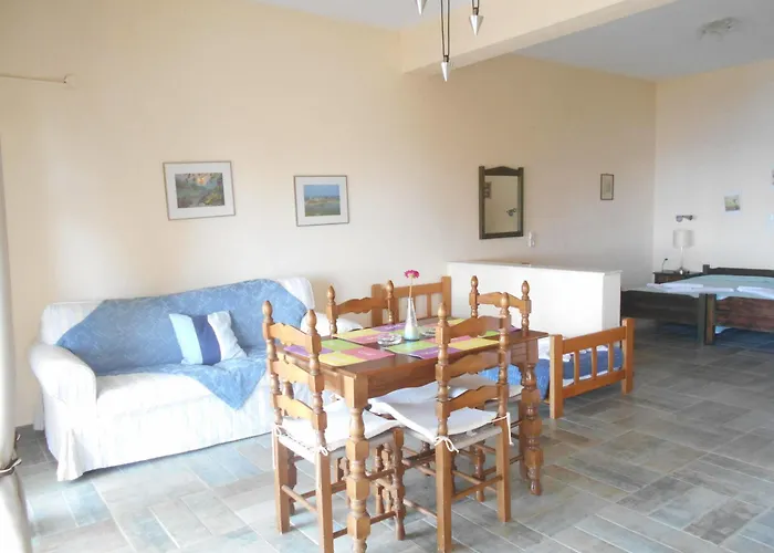 Helen's 11 Boutique Aparthotel