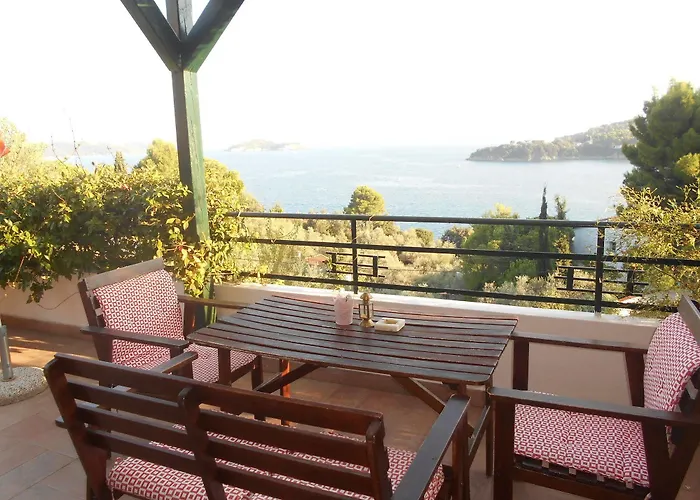 Helen's 11 Boutique Aparthotel 3*