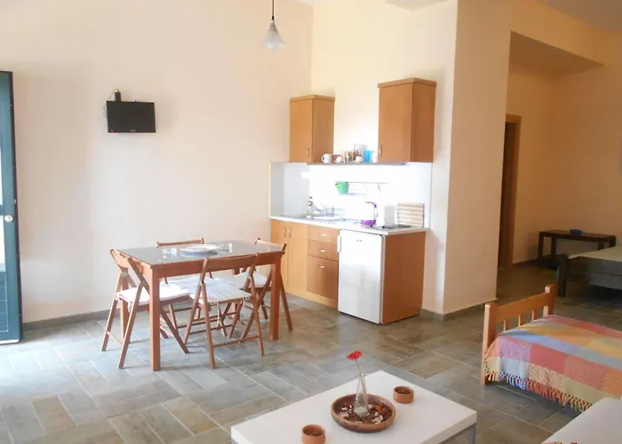 Helen's 11 Boutique Aparthotel