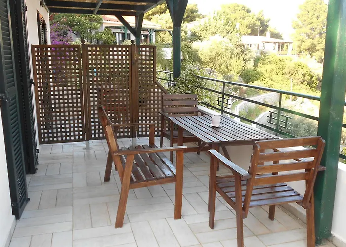 Helen's 11 Boutique 3* Achladies (Skiathos)