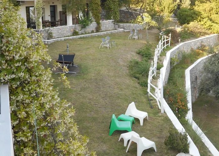 Aparthotel Helen's 11 Boutique Achladies (Skiathos)