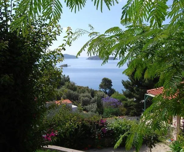 Aparthotel Helen's 11 Boutique Achladies (Skiathos)