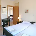 Helen's 11 Boutique 3*