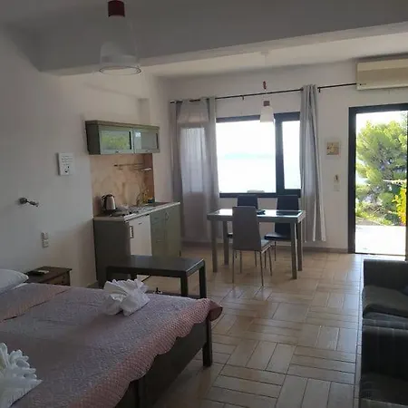 Helen's Apartahotel Achladies (Skiathos)