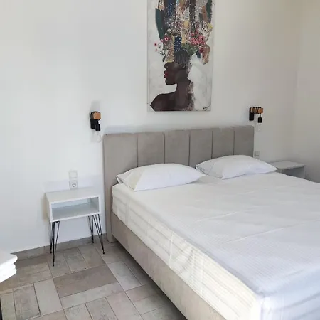 Apartahotel Helen's Achladies (Skiathos)