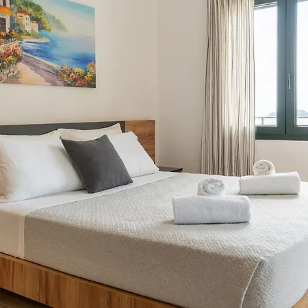Helen's 11 Boutique 3* Achladies (Skiathos)