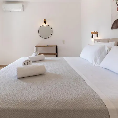 Helen's 11 Boutique Aparthotel 3*