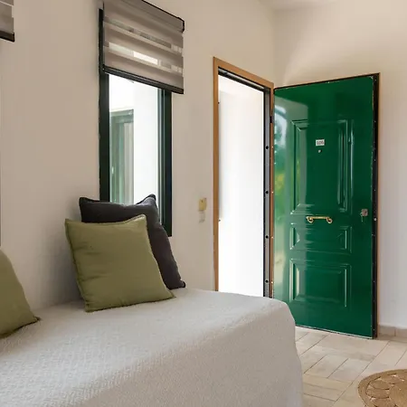 Helen's 11 Boutique Aparthotel Achladies (Skiathos)