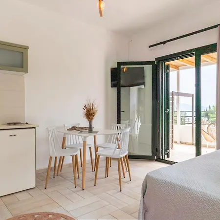 Aparthotel Helen's 11 Boutique 3*