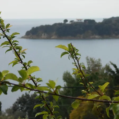 Helen's 11 Boutique Appart hôtel