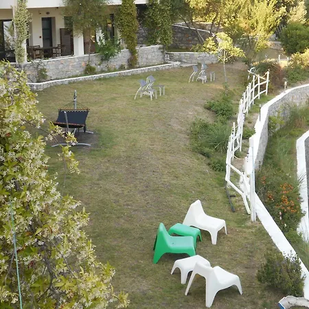 Apartahotel Helen's Achladies (Skiathos)