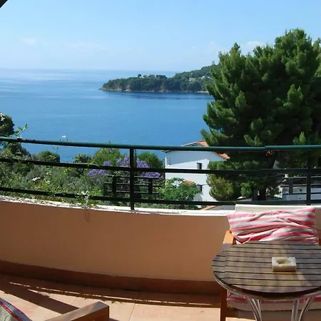 Helen's Apartahotel Achladies (Skiathos)