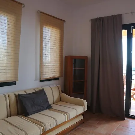 Helen's Apartahotel 3*